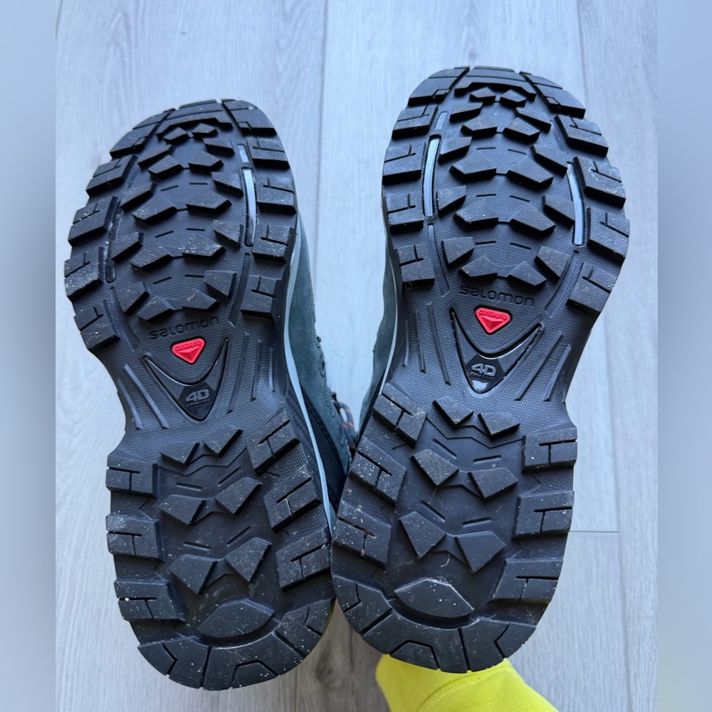 SALOMON Women's QUEST 4D GTX Blue/grey with orange accents. Size 7 - Picture 9 of 10